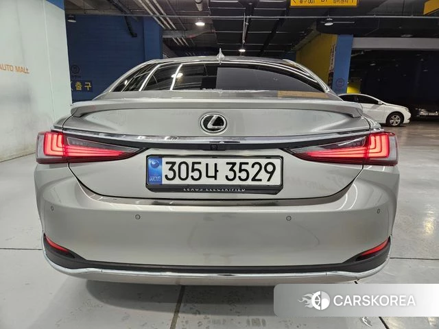 Lexus ES300h 7th generation id 4511065 из Кореи 12