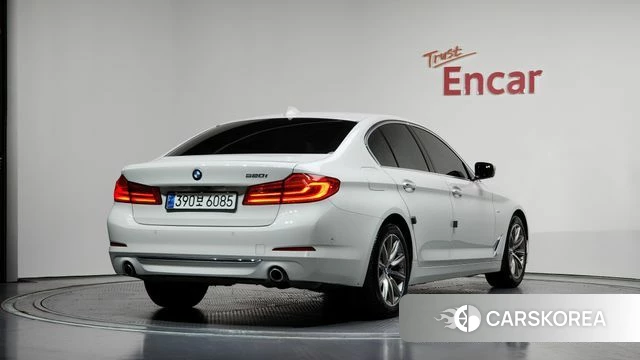 BMW 5 Series (G30) id 4471560 из Кореи 12
