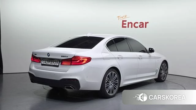 BMW 5 Series (G30) id 4377292 из Кореи 12