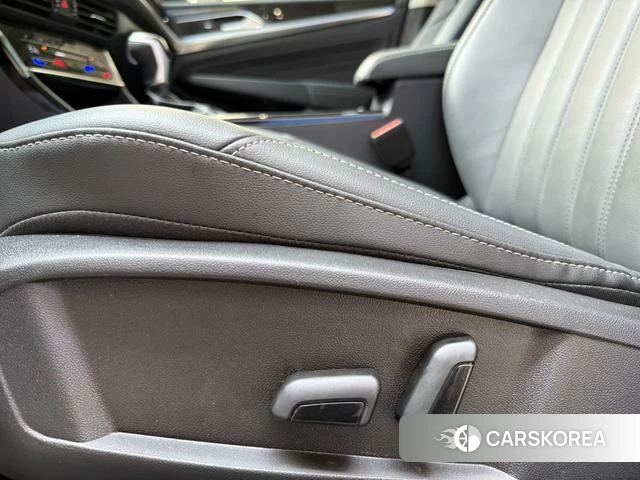 Volkswagen Passat id 4273630 из Китая 12