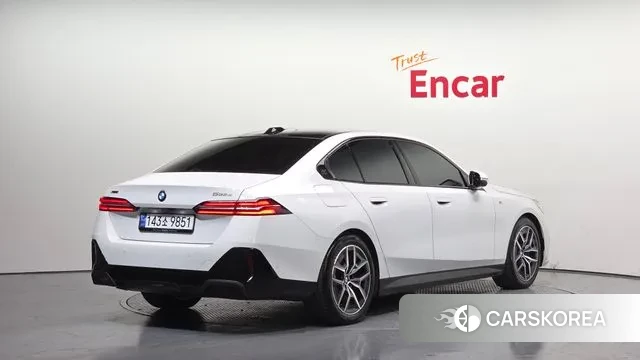 BMW 5 Series (G60) id 2910061 из Кореи 12