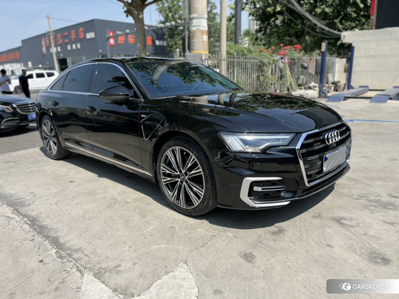 Audi A6L 2023 Черный из Китая, фото 2