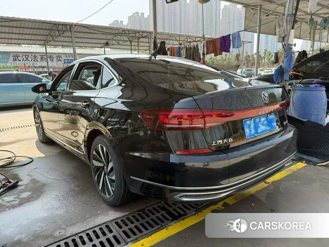 Volkswagen Passat 2023 Черный из Китая, фото 2