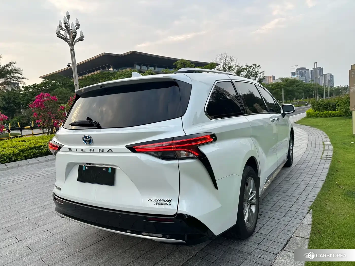 Toyota Sienna id 4514324 из Китая 12