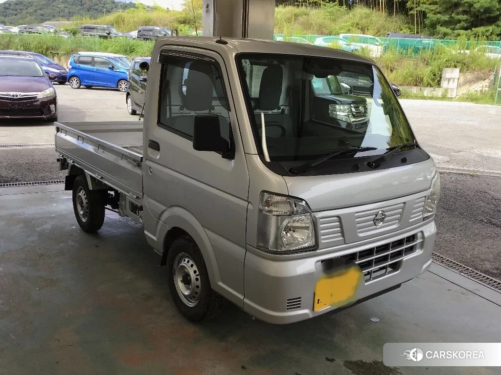 Nissan NT100 Clipper 2023 из Японии, фото 2