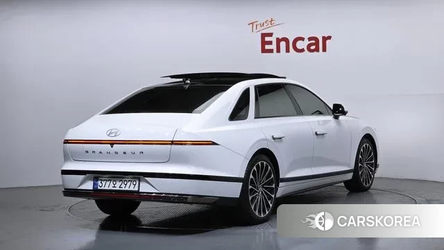 Hyundai Grandeur (GN7) id 3751549 из Кореи 12