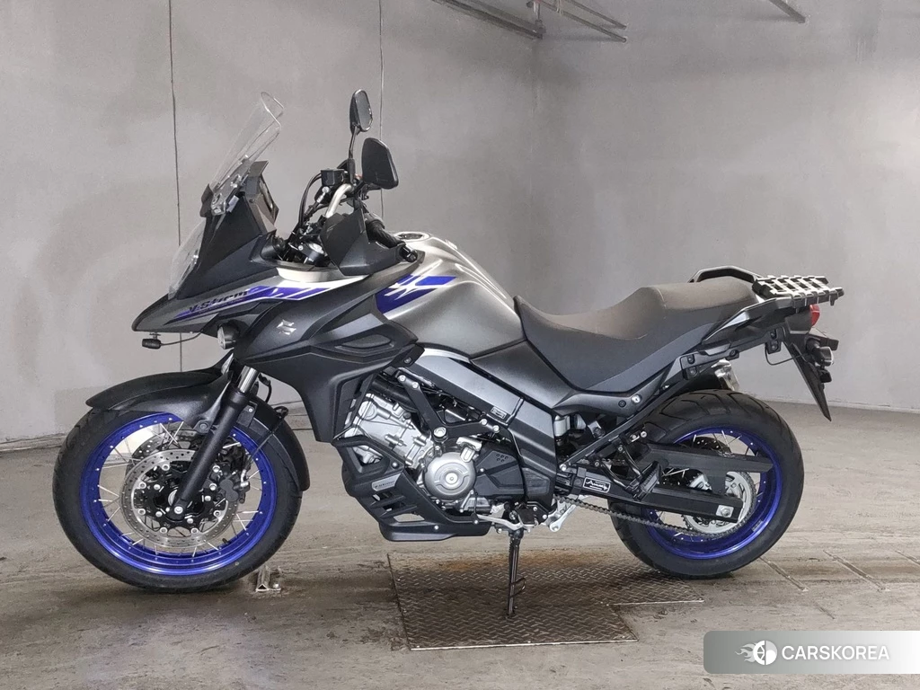 Проданный Suzuki V-STROM 650 XT 2021 из Японии, фото 2