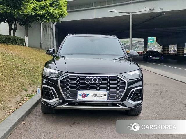 Audi Q5L 2023 Черный из Китая, фото 2