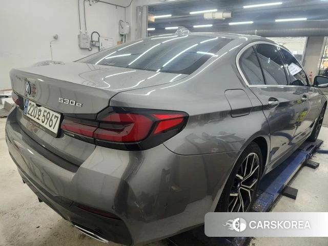 BMW 5 Series (G60) id 4292556 из Кореи 9