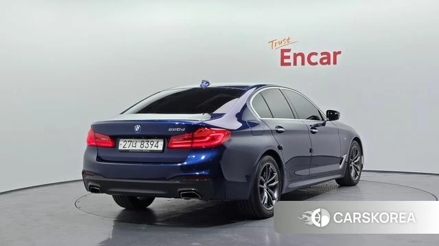 BMW 5 Series (G30) id 4345828 из Кореи 12