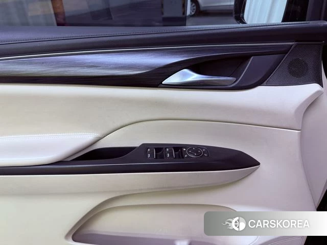 Buick GL8 id 3939511 из Китая 12