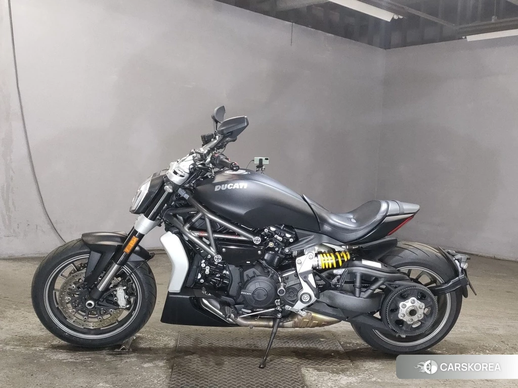 Проданный Ducati X DIAVEL 2016 из Японии, фото 2