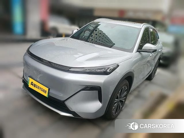 Geely Galaxy Galaxy Starship 7 EM-i 2025 Серебристо-серый из Китая, фото 2