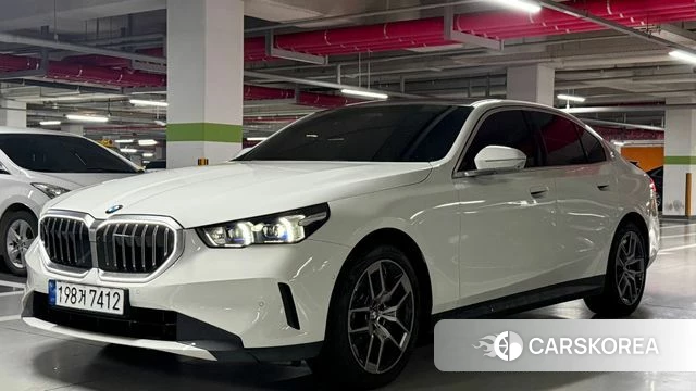 BMW 5 Series (G60) 2024 Белый из Кореи, фото 6