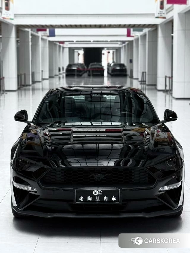 Ford Mustang 2019 Черный из Китая, фото 2