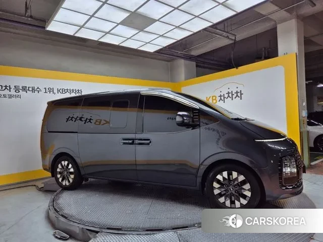 Hyundai Staria 2022 Серый из Кореи, фото 5