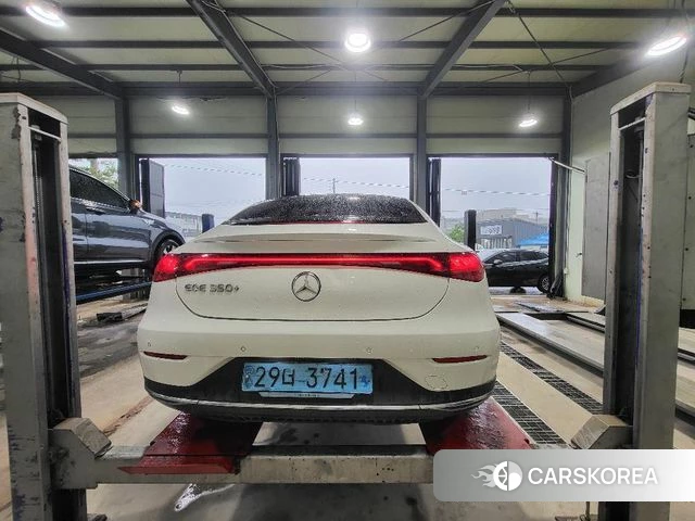 Mercedes-Benz EQE V295 2023 Белый из Кореи, фото 2