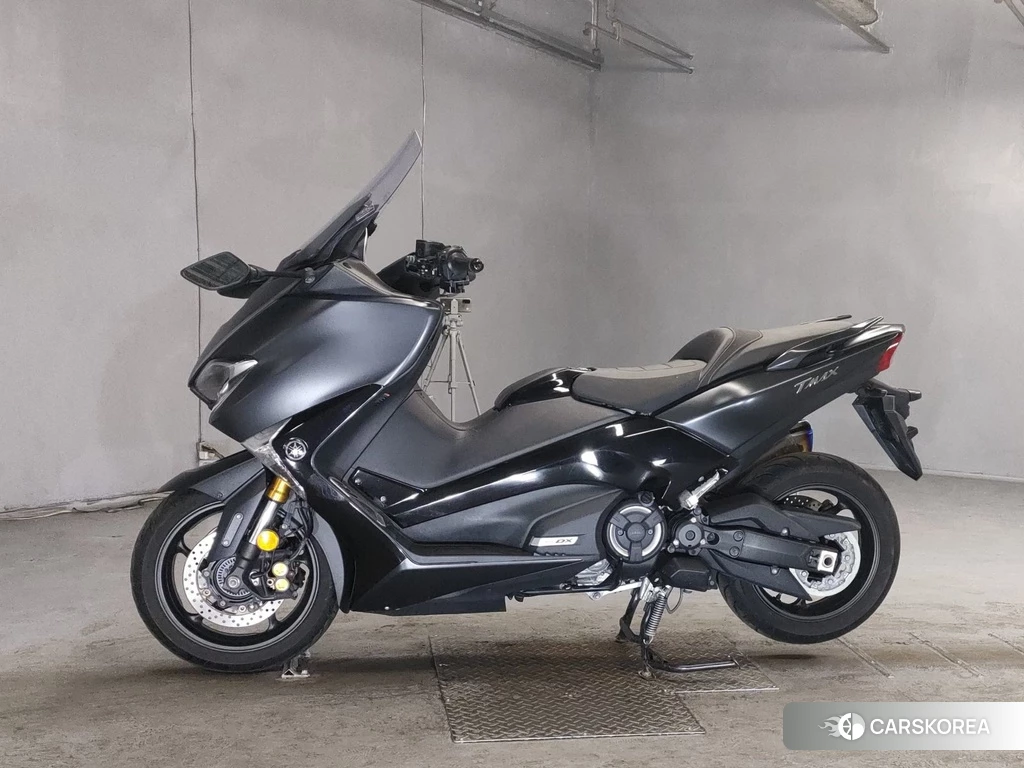 Проданный Yamaha T-MAX 530 DX id 4162744 из Японии, фото 2