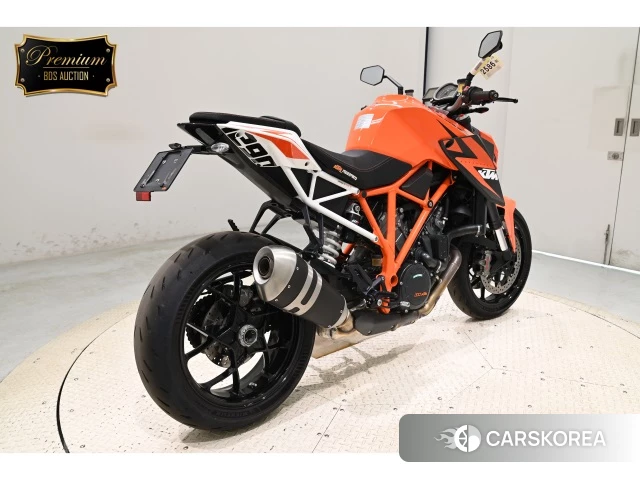 Проданный KTM 1290 SUPER DUKE R 2016 из Японии, фото 2