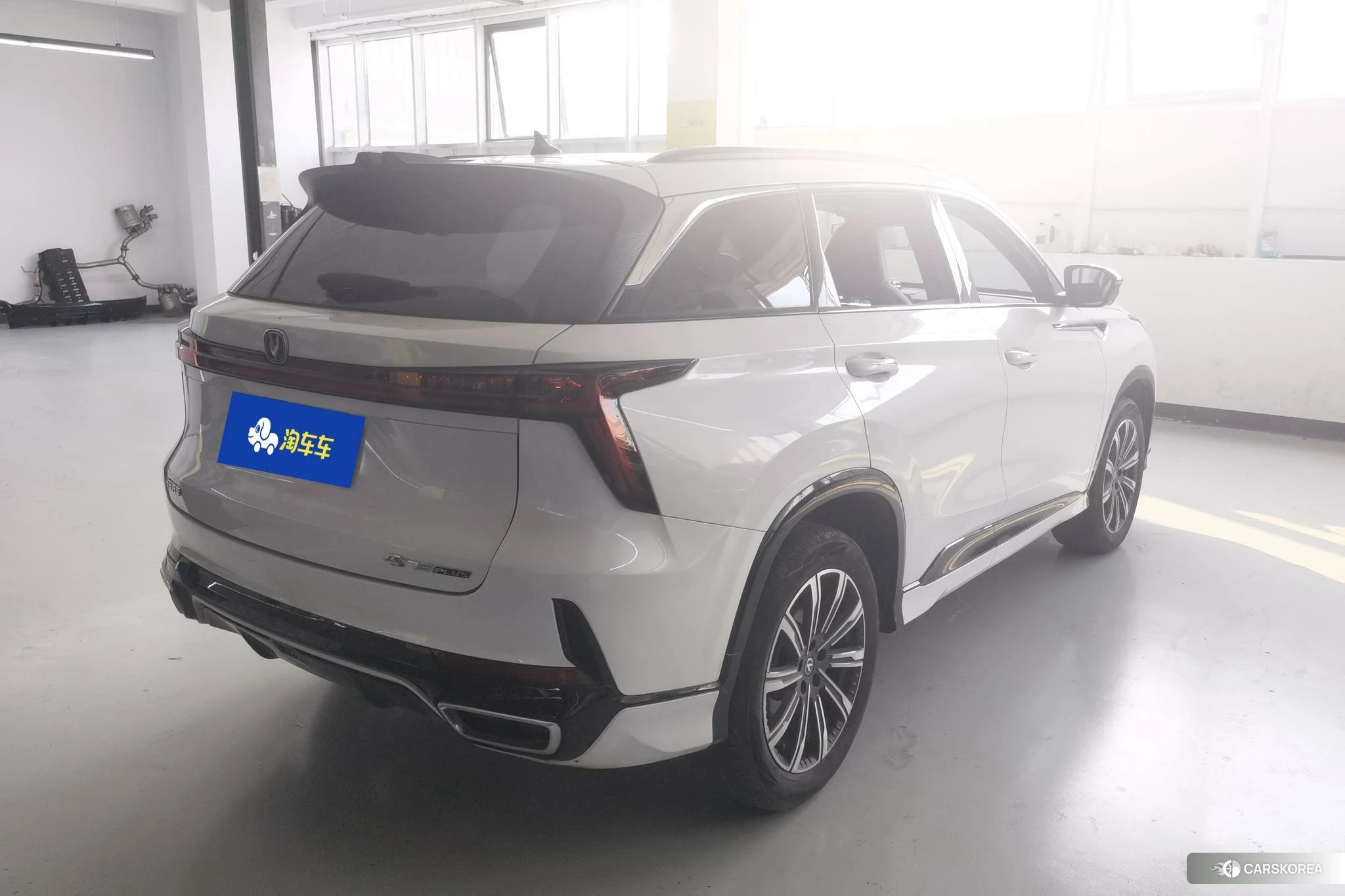 Chang'an CS75 PLUS 2024 Белый из Китая, фото 3