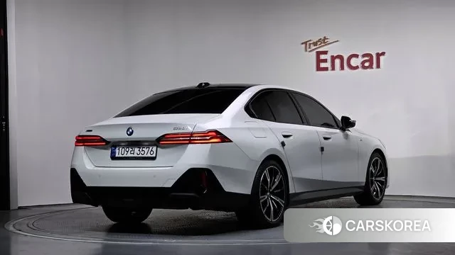 BMW 5 Series (G60) id 3576322 из Кореи 12