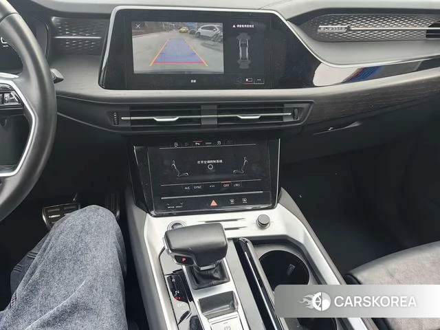 Audi Q6 2024 Черный из Китая, фото 5