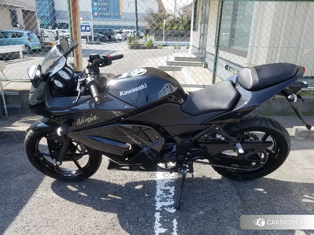 Проданный Kawasaki NINJA 250R id 4156710 из Японии, фото 2