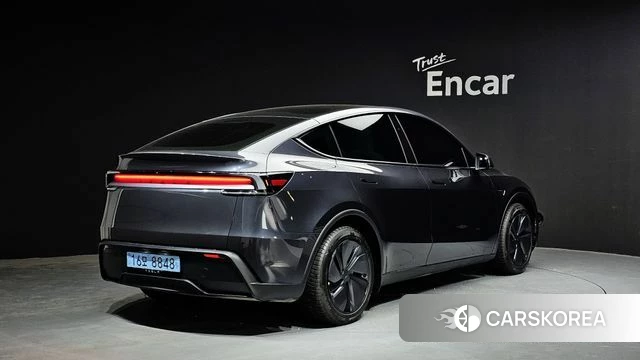 Tesla Model Y id 3831254 из Кореи 12