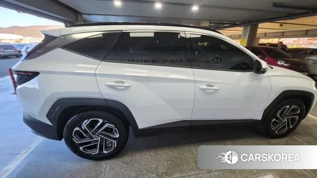 Hyundai The New Tucson (NX4) 2024 Белый из Кореи, фото 2