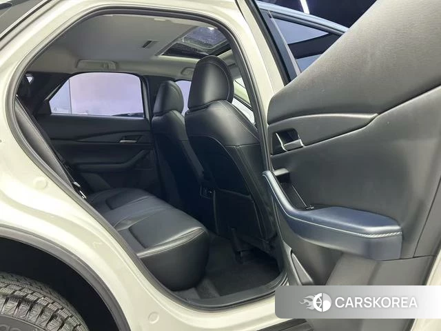 Mazda CX-30 id 4342028 из Китая 12