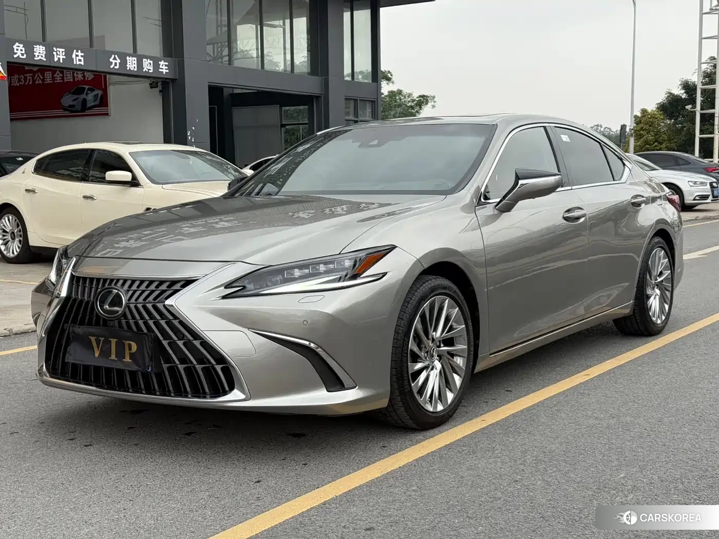 Lexus ES 2024 Champagne/brown из Китая, фото 2