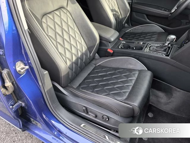 Volkswagen Magotan PHEV id 4279056 из Китая 12