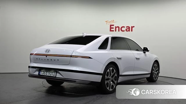 Hyundai Grandeur Hybrid (GN7) id 4354365 из Кореи 12