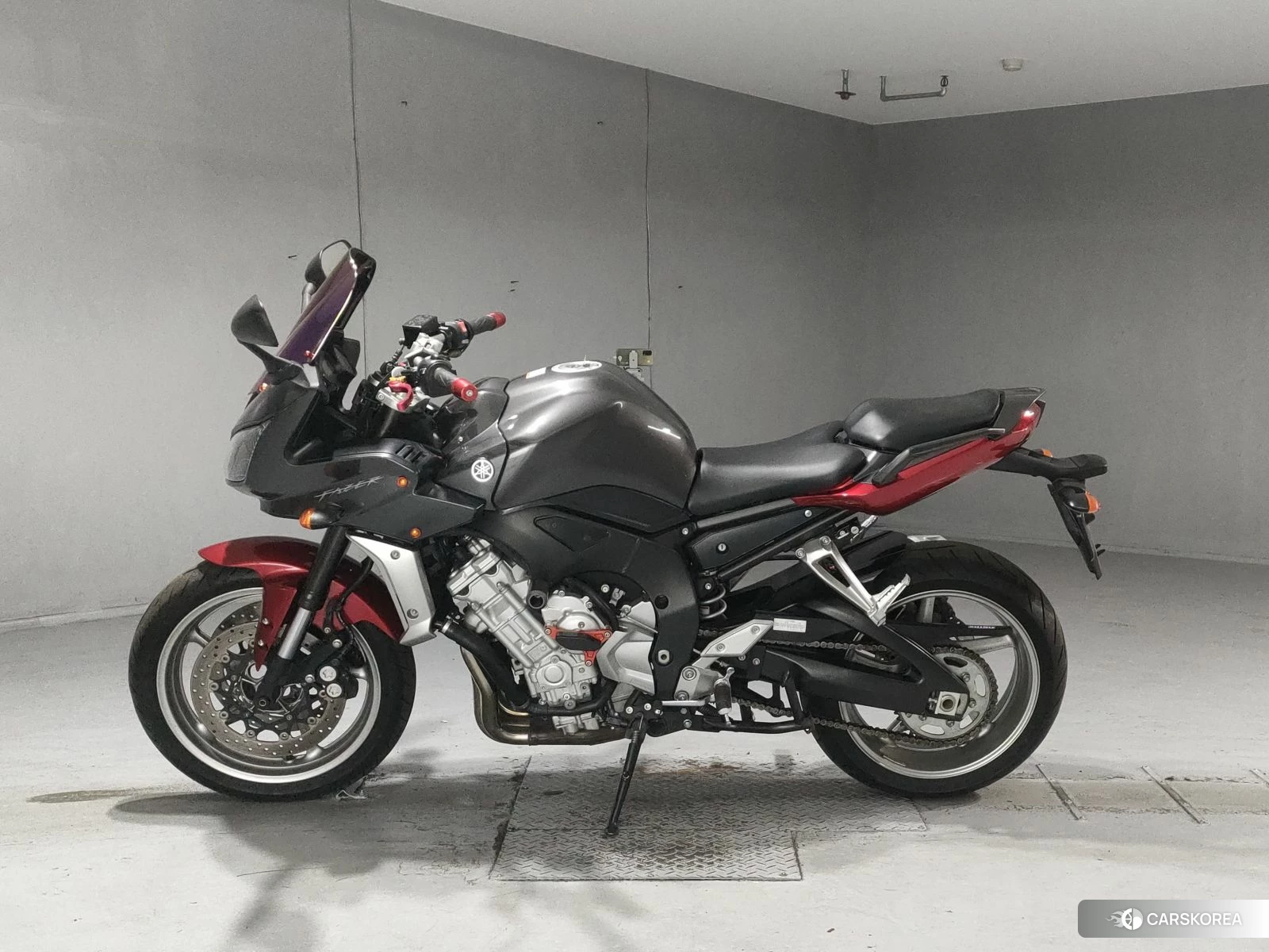 Проданный Yamaha FZ1 FEATHER 2018 из Японии, фото 2