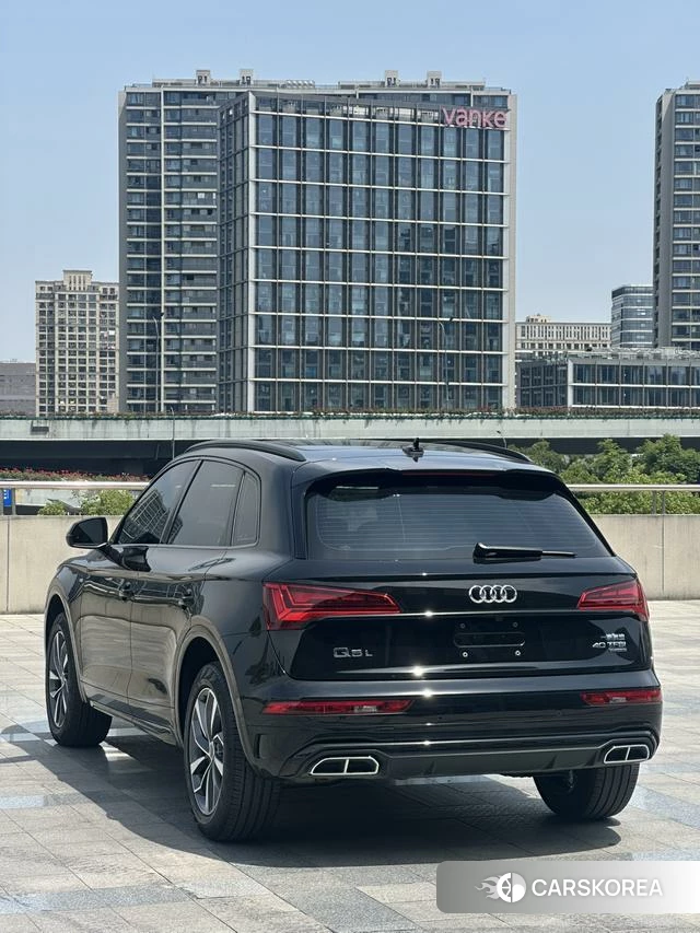 Audi Q5L id 4307015 из Китая 12