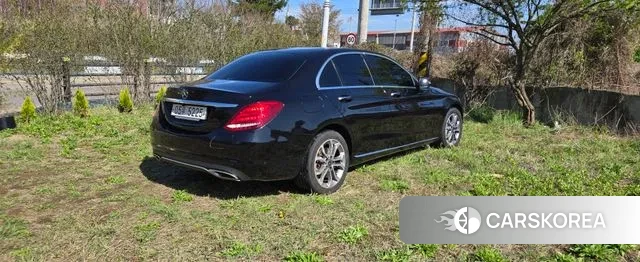 Mercedes-Benz C-Class W205 2018 Черный из Кореи, фото 2