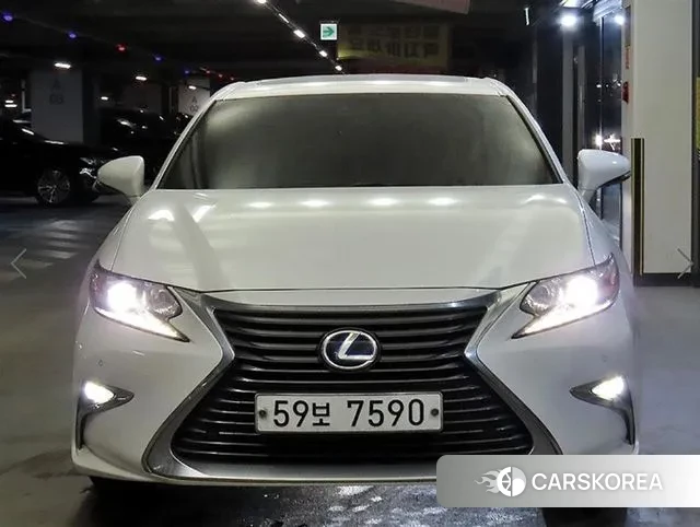 Lexus New ES300h id 3647414 из Кореи 12