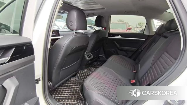 Volkswagen Lavida 2025 Белый из Китая, фото 2