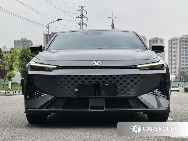 Chang'an UNI-V id 4392189 из Китая 9
