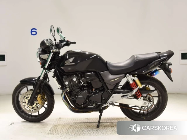 Проданный Honda CB400SF 2015 из Японии, фото 2
