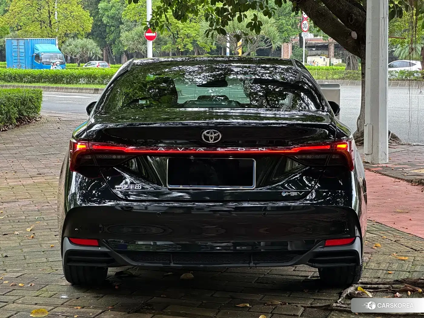 Toyota Avalon 2025 Черный из Китая, фото 2