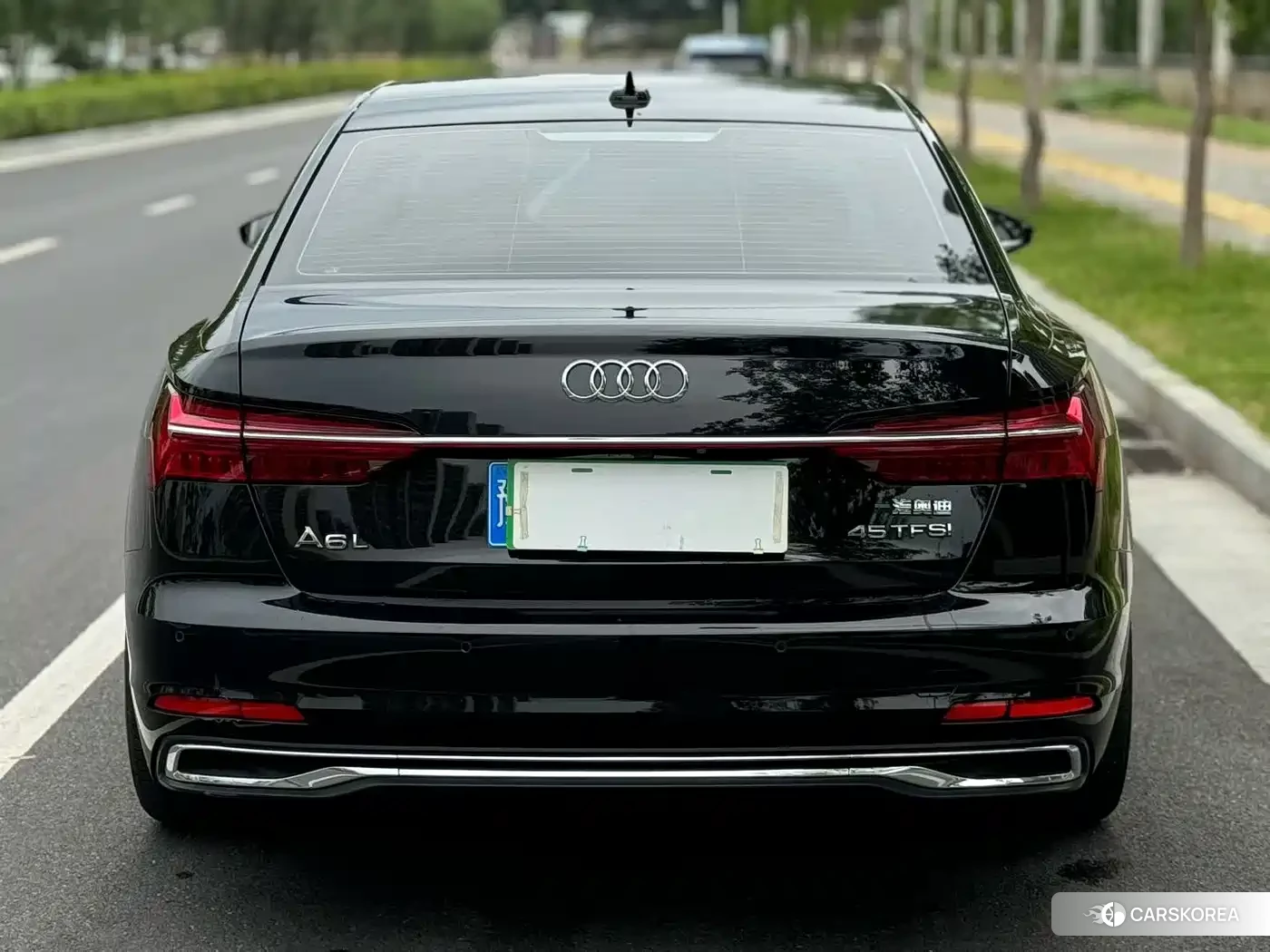 Audi A6L 2023 Черный из Китая, фото 2