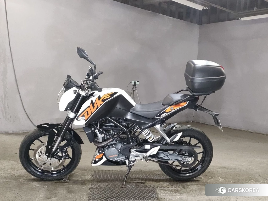 Проданный KTM 200 DUKE 2013 из Японии, фото 2