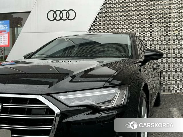 Audi A6L id 3890658 из Китая 8
