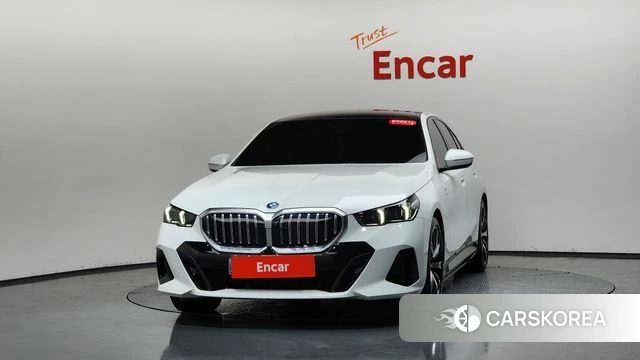 BMW 5 Series (G60) id 4602201 из Кореи 12