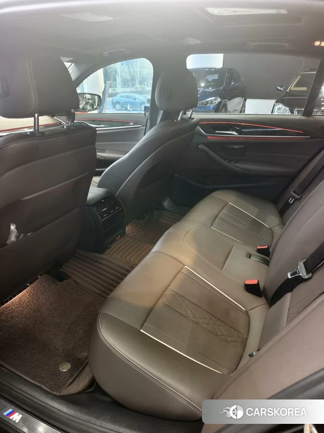 BMW 5 series 2021 Черный из Китая, фото 4