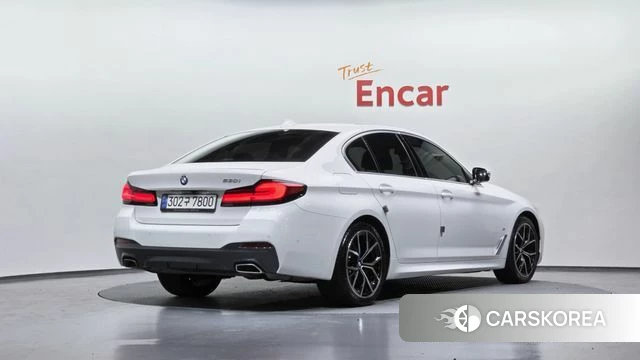 BMW 5 Series (G30) id 3839940 из Кореи 12