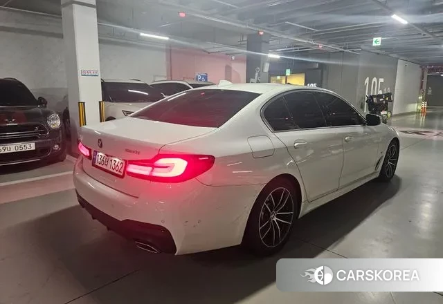 BMW 5 Series (G30) id 3499159 из Кореи 12