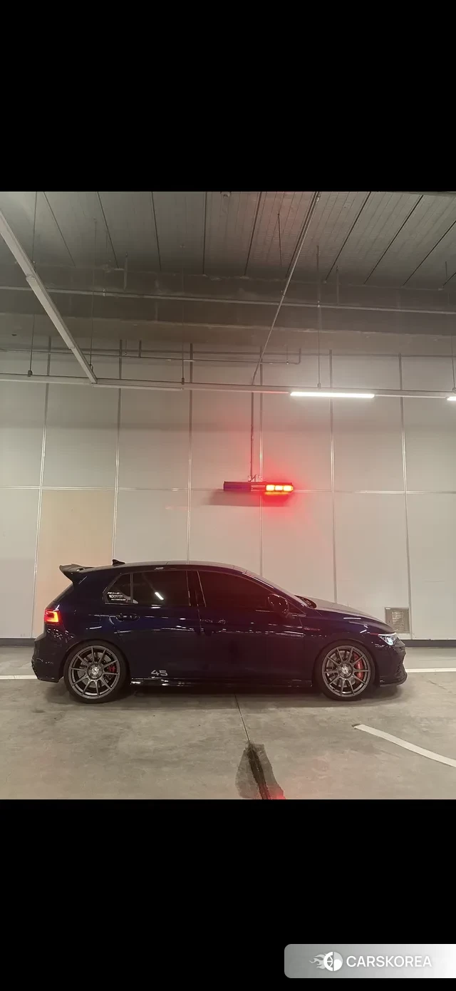 Volkswagen Golf 8th Generation 2023 Синий из Кореи, фото 2