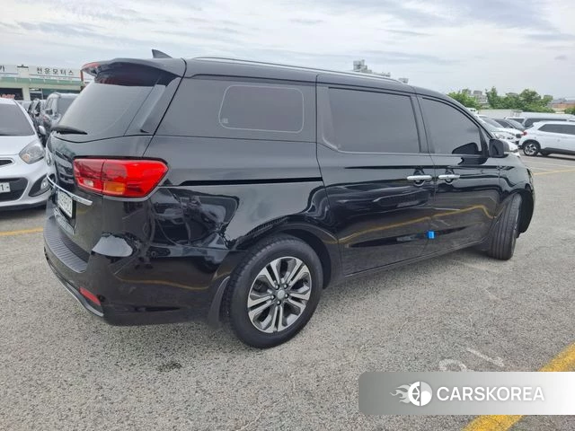 Kia The New Carnival id 4490698 из Кореи 12